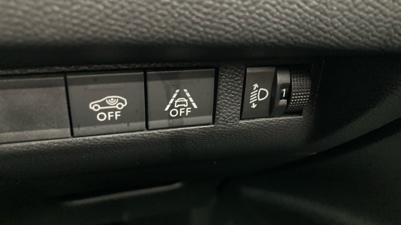 Peugeot 2008 1.2 PureTech 130 Allure Premium 5dr Petrol Estate